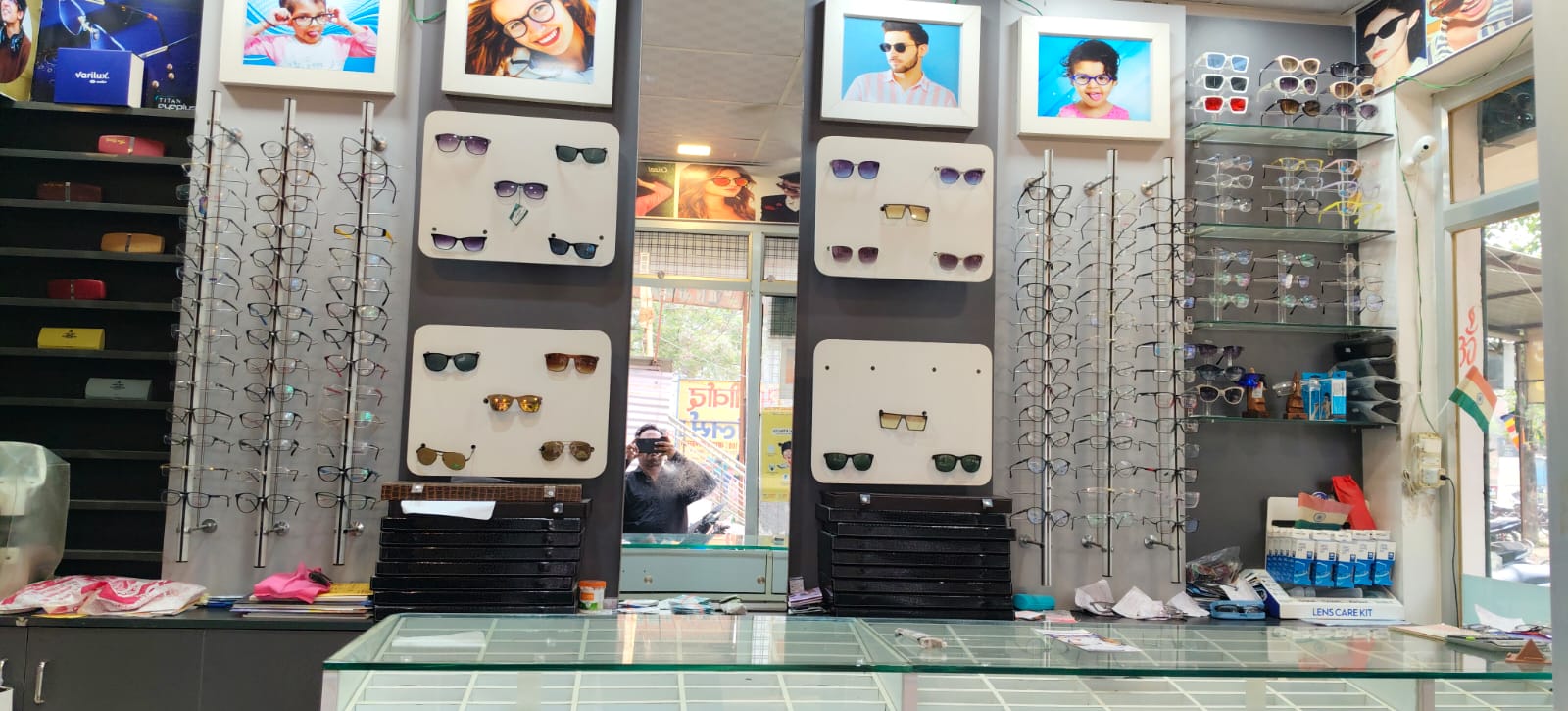 Eye Testing Machine